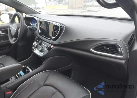 2025 Chrysler Pacifica Limited from USA, damaged, VIN 2C4RC1GG5SR553839